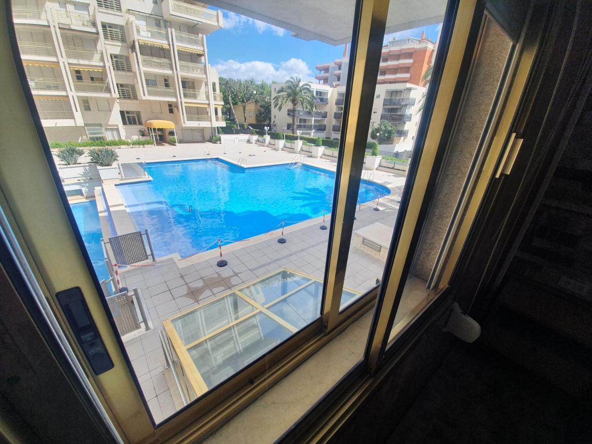 Salou Novelty Primera Linea De Mar Bagian luar foto